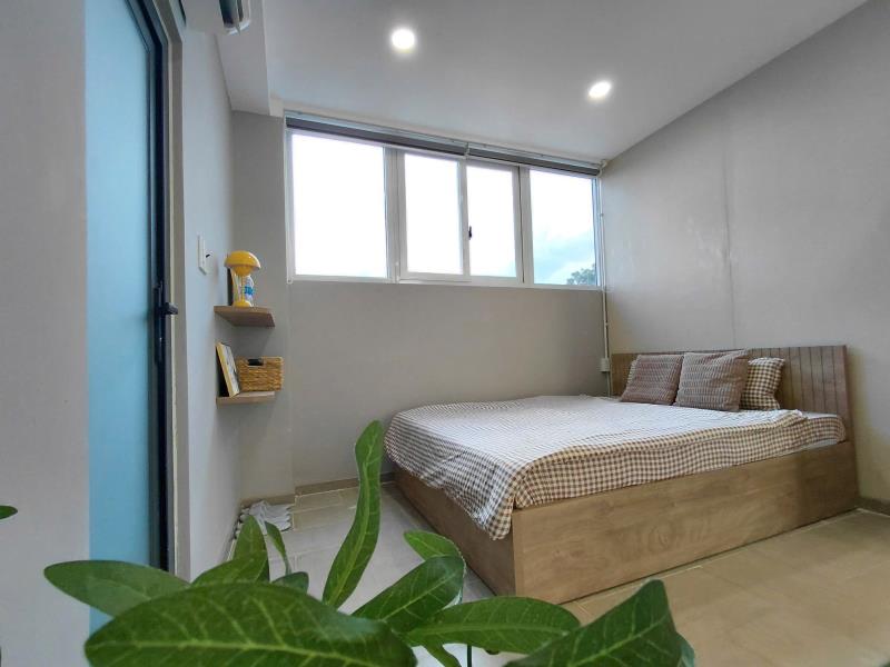 Cho thuê studio cửa sổ lớn, full nt gần vlu, hiu, uef