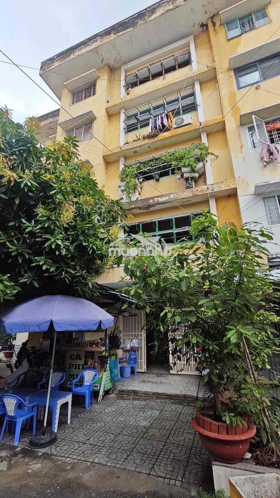 Nhanh mới kịp q8  c/c bùi minh trực lầu 3 thang bộ chỉ 2 tỷ nhỉnh