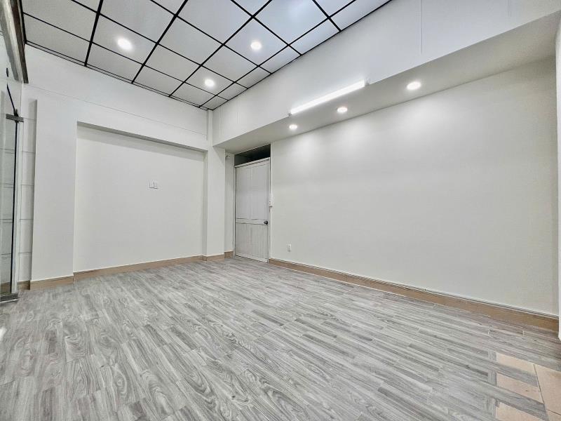 Chính chủ cho thuê mặt bằng ngay gần chợ lý phục man quận 7 - Ảnh 3