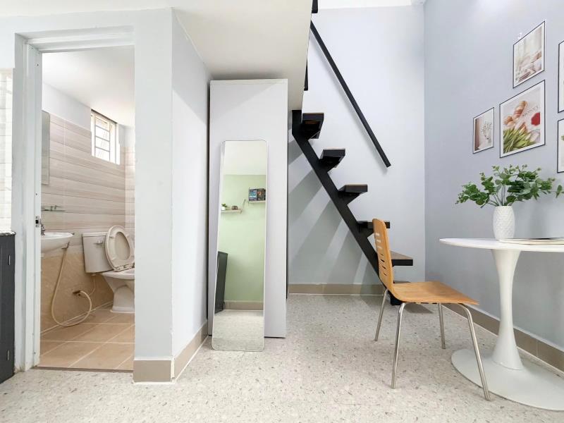 Phòng trọ mới gác cao cửa sổ thoáng full nội thất nguyễn văn đậu gần uef,hutech , gtvt di chuyển tiện sang các quận 1 và hàng xanh - Ảnh 4