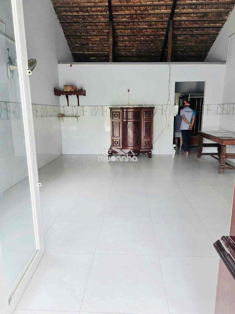 Nhà và đất 400m2. đường xe tải - Ảnh 3
