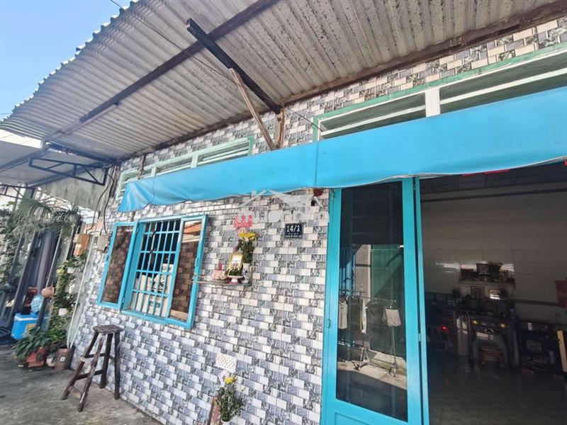 Bán nhà chính chủ sổ hồng riêng ngay chợ hóc môn đường trưng nữ vương 