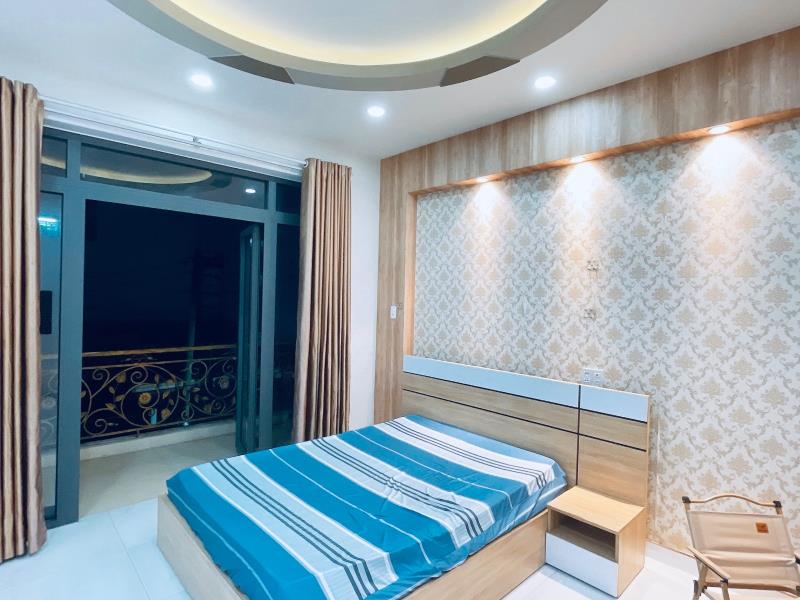 Cho thuê căn hộ ban công thang máy full nội thất ngay trần bình trọng gần khu ẩm thực phan xích long giáp quận 1,3 khu an ninh mặt tiền đường - Ảnh 2