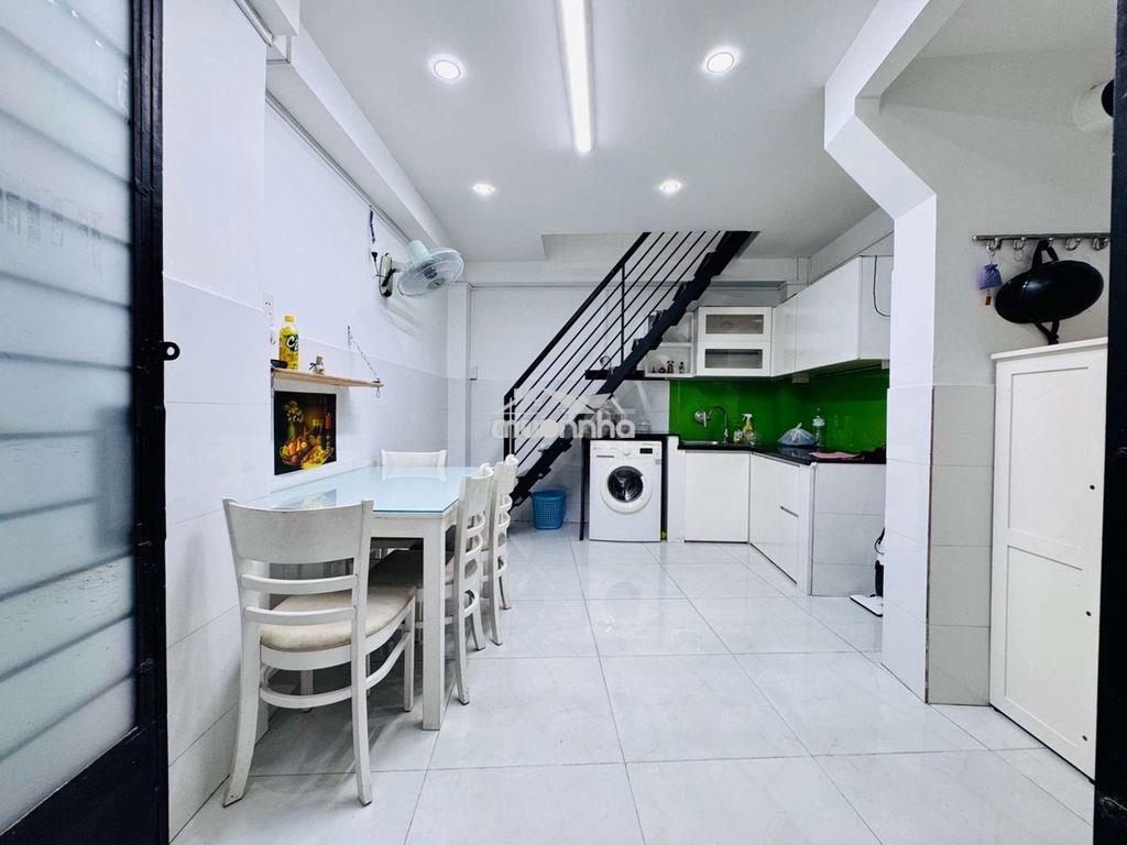 Nhà đẹp ở ngay sát mặt tiền huỳnh văn bánh 20m2_3t đúc đủ công năng - Ảnh 2