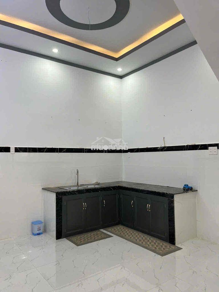 Nhà trệt lầu ngay ngã tư bến cá - Ảnh 4