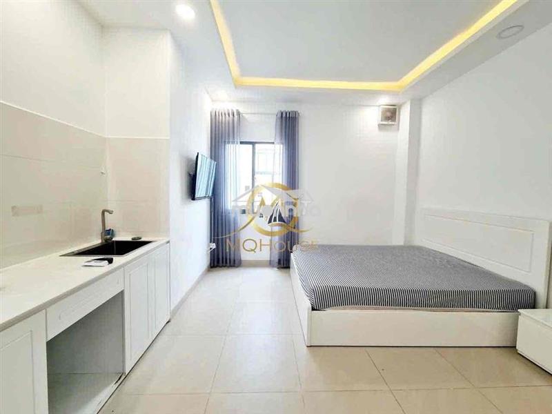 Cho thuê phòng ngay gần landmark81_studio 35m2_có thang máy_giáp q1