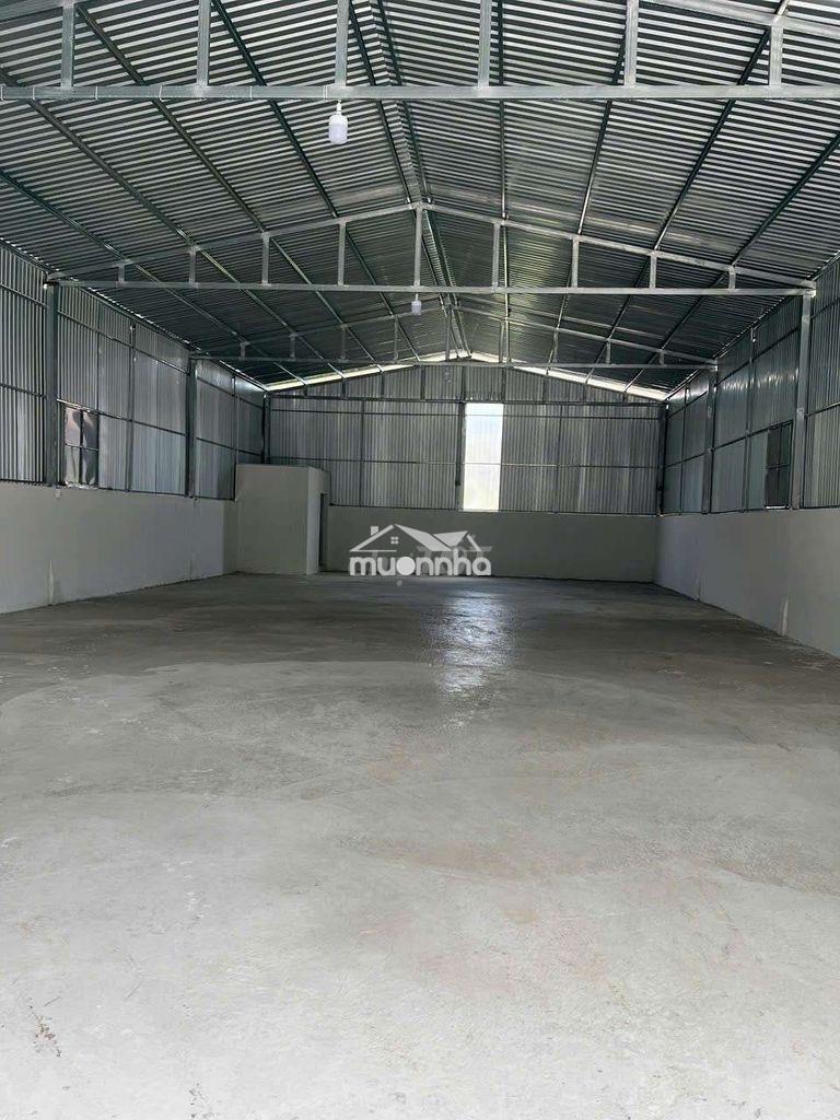 Kho mới gần trường tiểu học tân bình, 10x39m = 390m2 giá 9 triệu/tháng - Ảnh 2