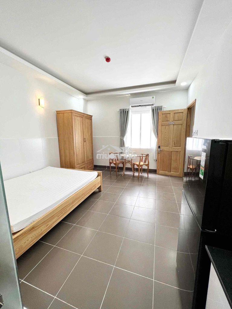 Studio cửa sổ trời full nội thất máy giặt riêng ngay tô hiệu- hoà bình