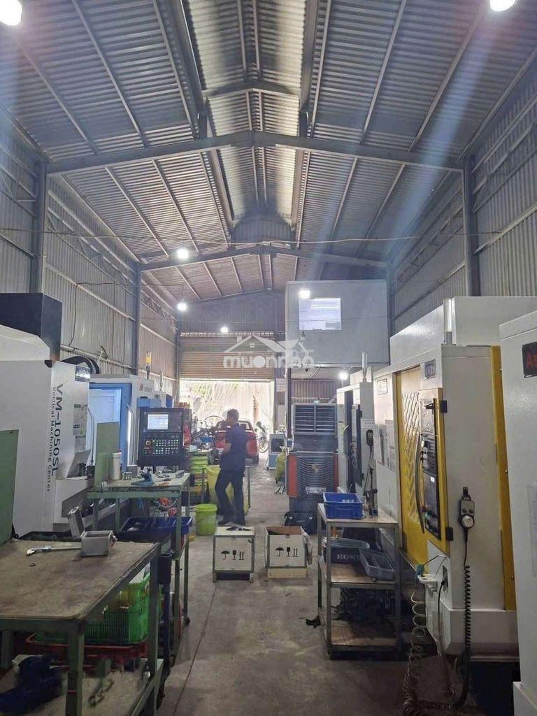 Xưởng dĩ an 250m đường cont điện 3fa sản xuất giá 15tr /tháng