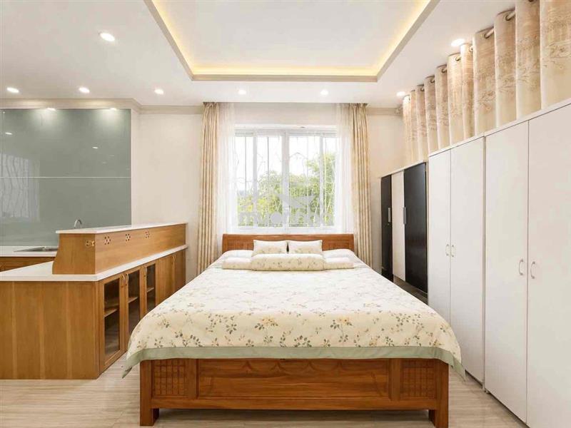 Trống sẵn căn hộ 1pn rộng hơn 80m2 bancong full nội thất