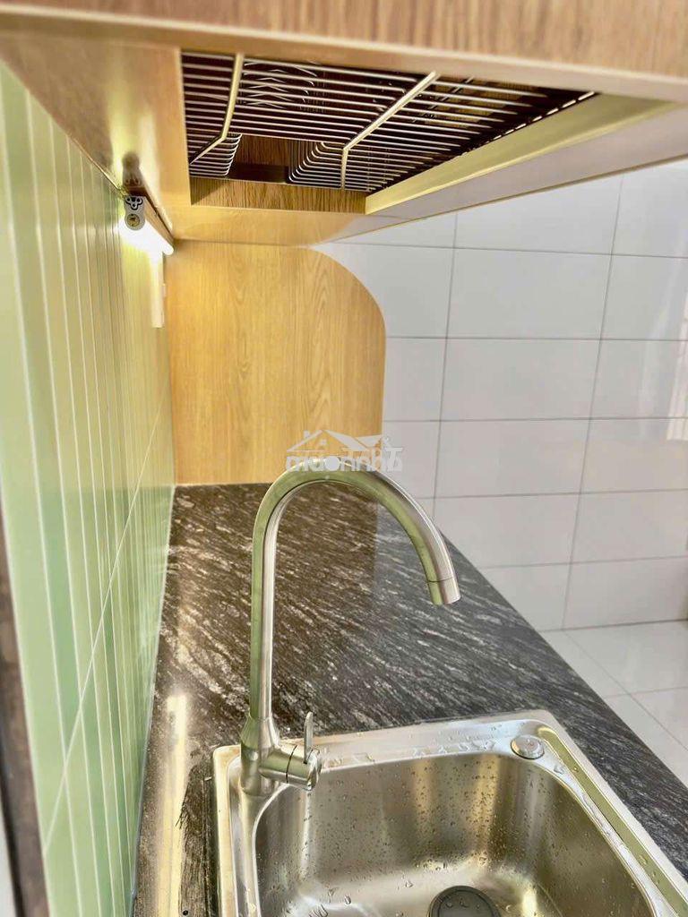 Phòng ban công full nội thất - Ảnh 4