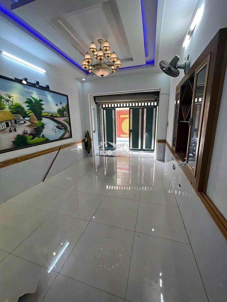 Nhà đẹp, hẻm rộng đối diện lotte - 2