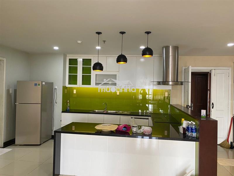 Cần bán gấp căn hộ giai việt 3pn 2wc 150m2 -giá: 6.2 tỷ