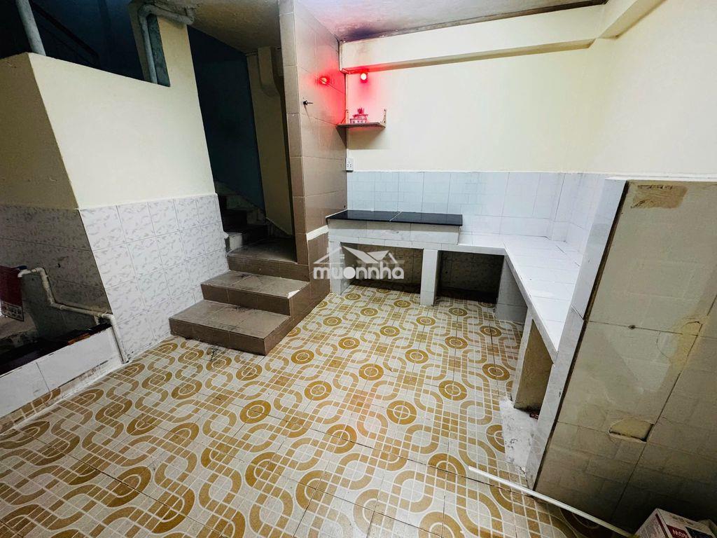 Cho thuê nhà hậu giang p5, q6, 10 triệu - 2