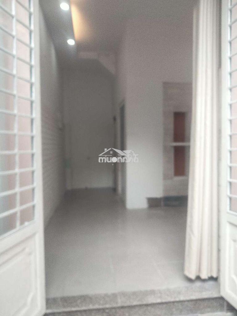 Cho thuê nhà 1 trệt 1 lầu và 1 lửng có máy lạnh, tân định, q1 - Ảnh 3