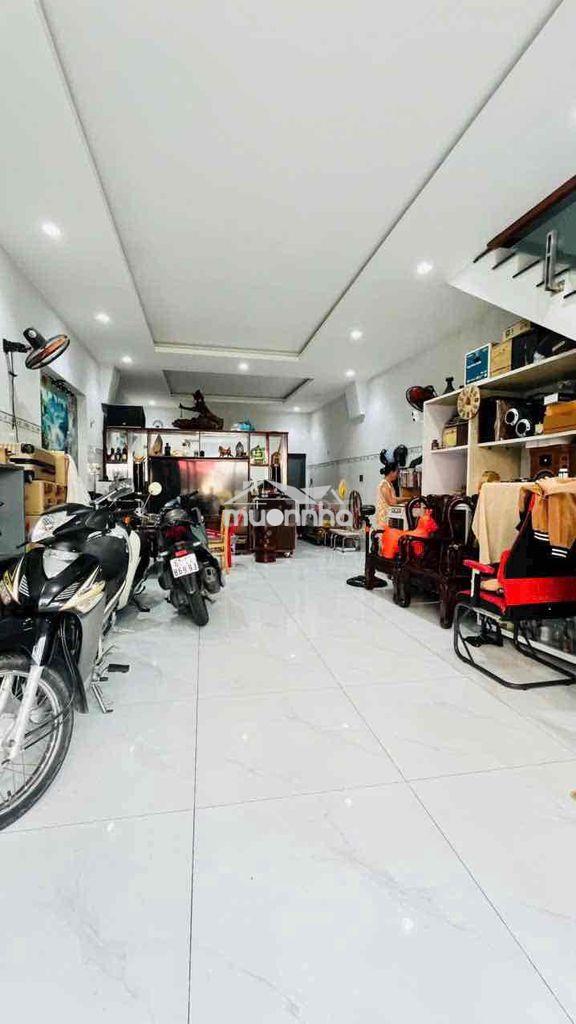 Nhà 4 tầng đẹp kiên cố sát tô ngọc vân đường oto vào nhà - ngang 5,7m - Ảnh 2