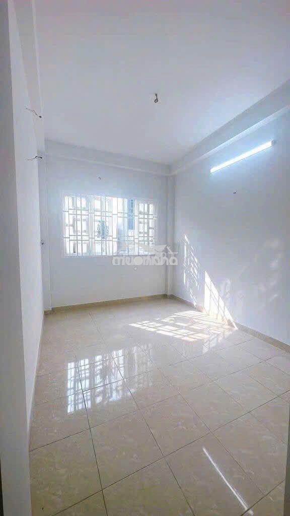 Nhà nguyên căn đường đoàn văn bơ - 2pn 3wc - 3.2x7m - Ảnh 4