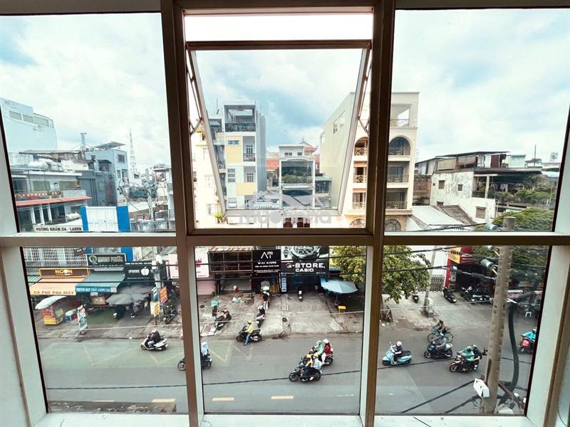Cho thuê văn phòng cmt8 (70m2), thiết kế đẹp, giá tốt 19 triệu/tháng