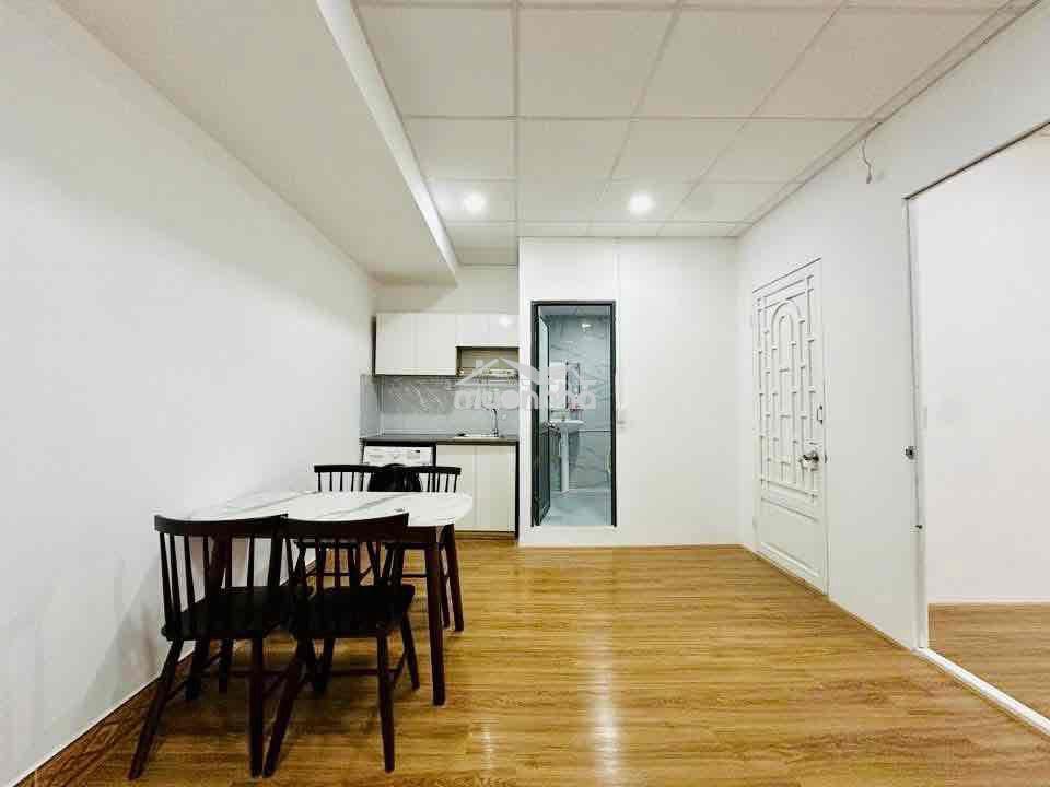 Cho thuê căn 2 phòng ngủ - 1 phòng bếp - giờ tự do - oto tận cửa - 2