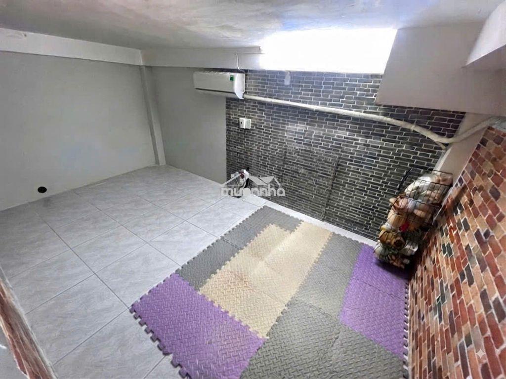 Phòng trọ gần ngã 4 chợ cầu, công viên phần mềm quang trung, dt 26m2 - Ảnh 3