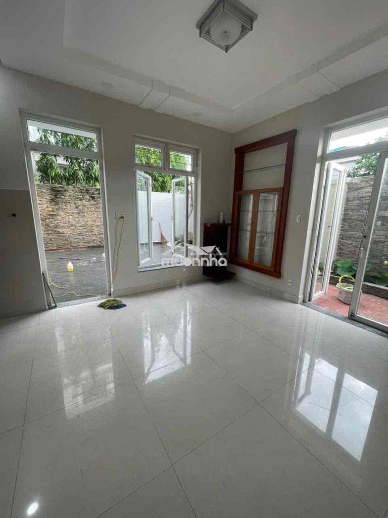 Biệt thự 12x30 sân hơn 100m2 đậu 5 ô tô kdc đỗ xuân hợp plb q9 - Ảnh 4