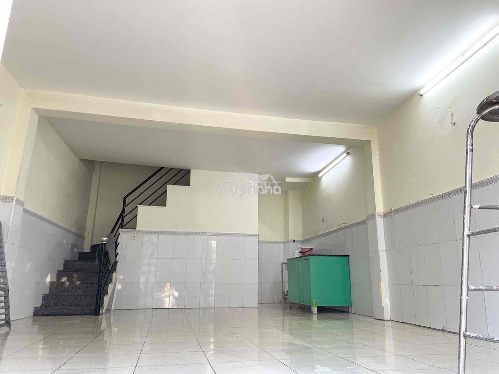 Nhà trống dọn vào ỏ trong ngày - Ảnh 3