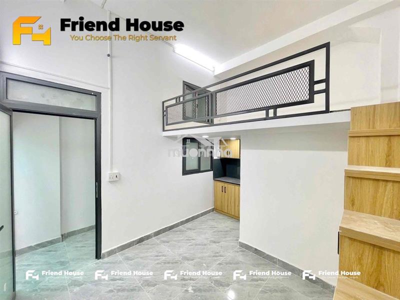 Emart pvt mới xây