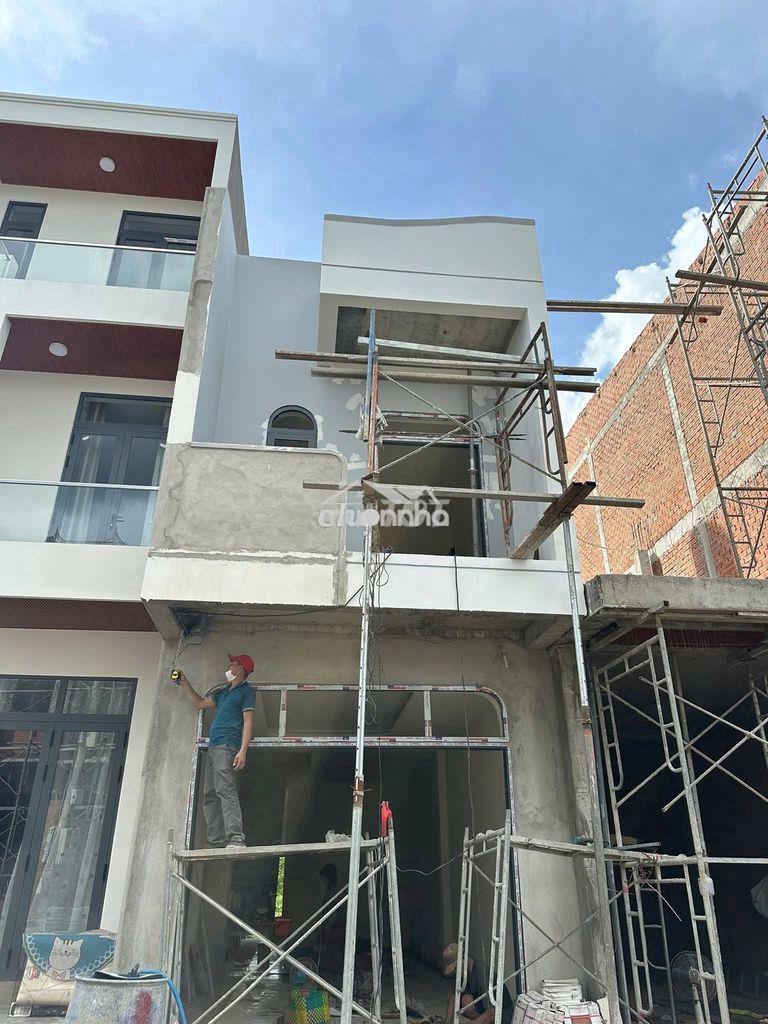 Bán nhà thủ dầu một, 120m2, đường xe hơi, gần bệnh viện hoàn mỹ - Ảnh 3