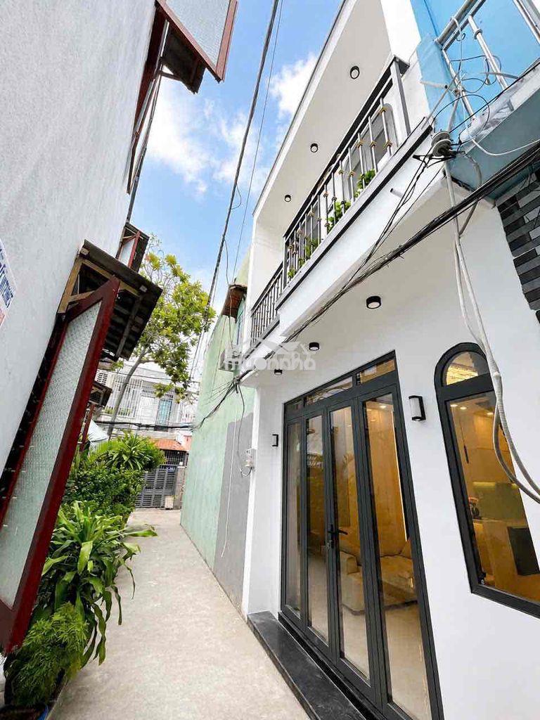 Nhà đẹp chính chủ - trung tâm cách q7 3p đi xe