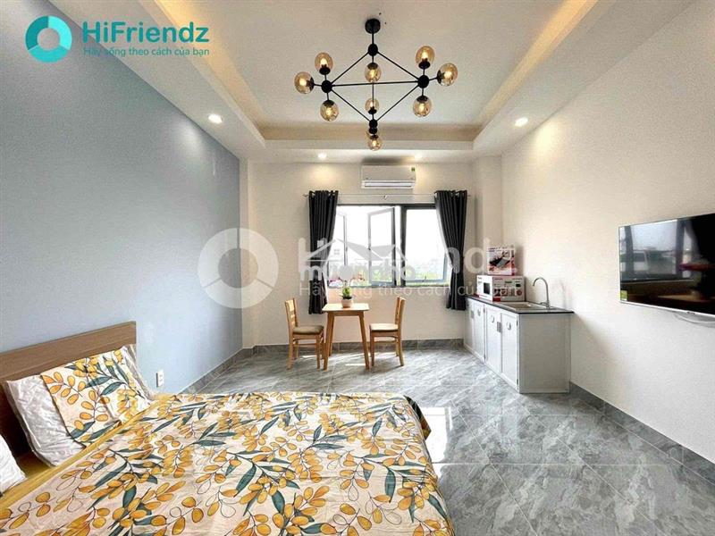 Cho thuê phòng siêu thoáng full nội thất ngay vườn lài gần nttu -iuh