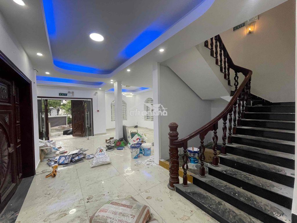 Cho thuê góc 3 mặt tiền 113 dương văn an phường an phú quận 2 - 3