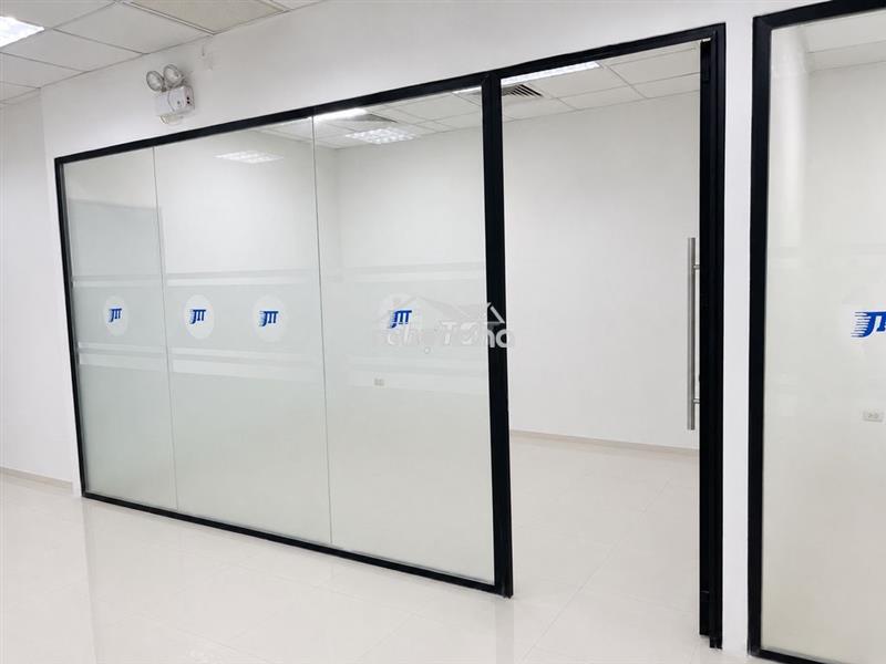 Chính chủ cho thuê văn phòng 136m2 tại dịch vọng hậu - cầu giấy