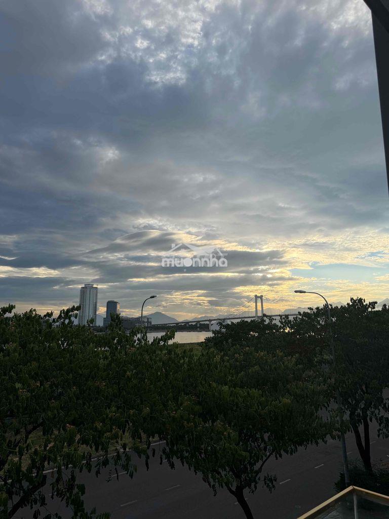 Cho thuê toà nhà 4 phòng ngủ view sông hàn.