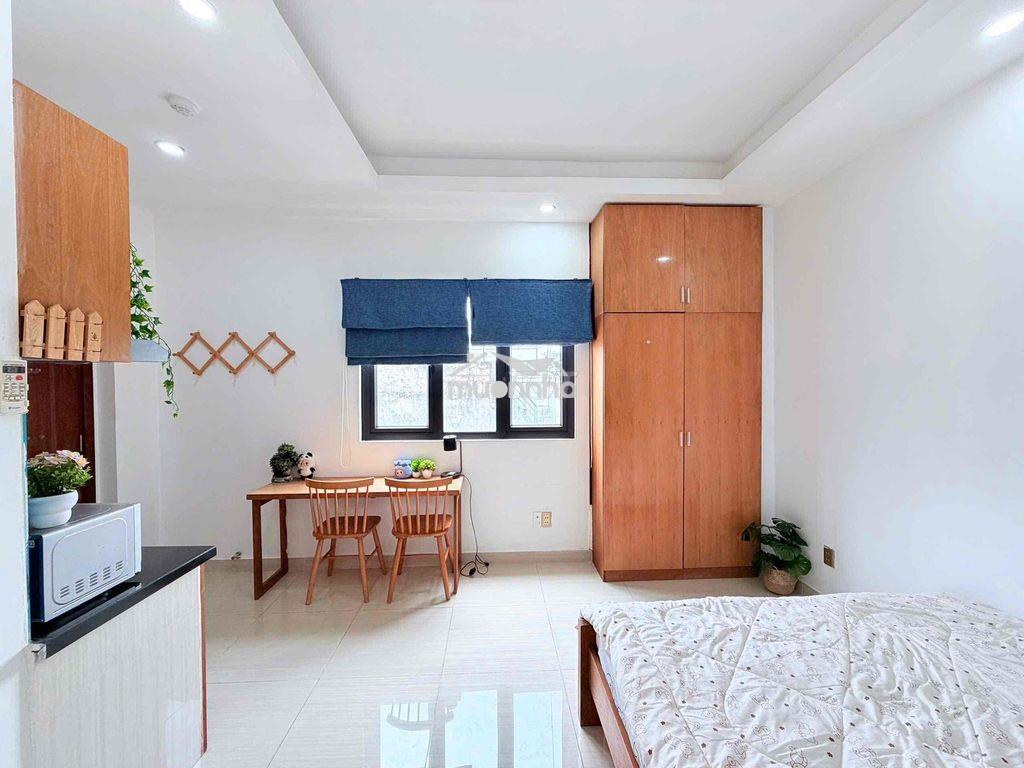 🏠 Cửa sổ lớn - full nội thất - ngay bờ kè hoàng sa - mới 100% - Ảnh 2