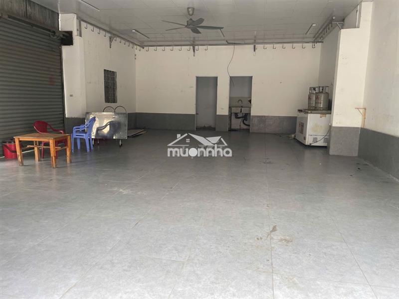Cho thuê mb gốc , 7 x 14m, giá 10tr/ tháng