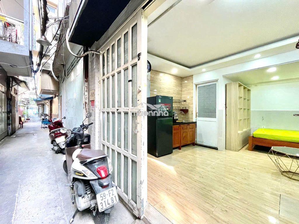 Nhà nguyên căn lối đi riêng full tiện nghi gần chợ bàn cờ q3 - Ảnh 3