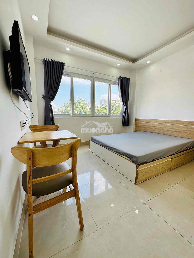 Cho thuê căn 1pn tách bếp cửa sổ trời thang máy full nt thành thái q10