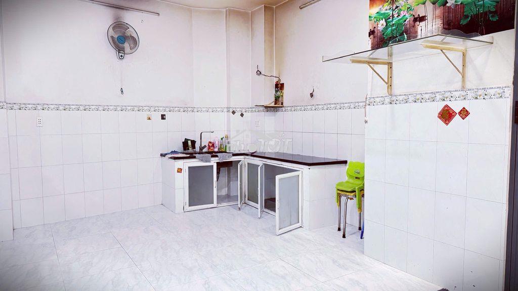 Gia đình chúng tôi cần cho thuê 1 căn nhà tại 163 lý nam đế p7, q11 - 2