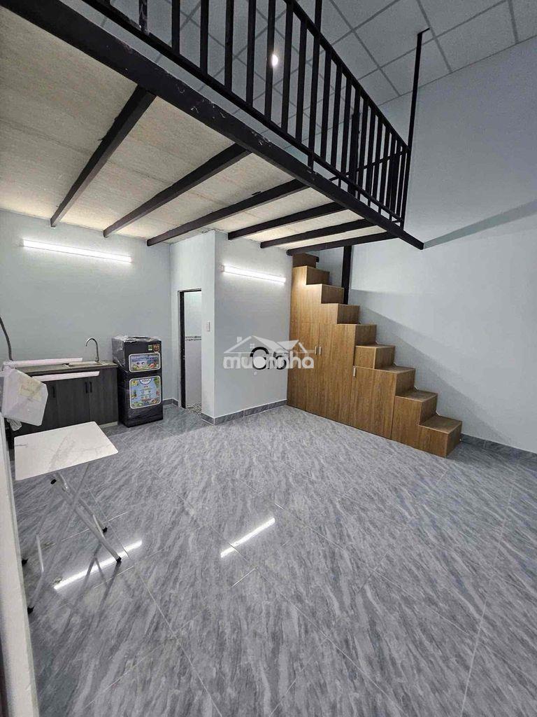 Phòng gác cao 2m cho thuê giá rẻ - gần đh mở ( ở được 3-4ng )