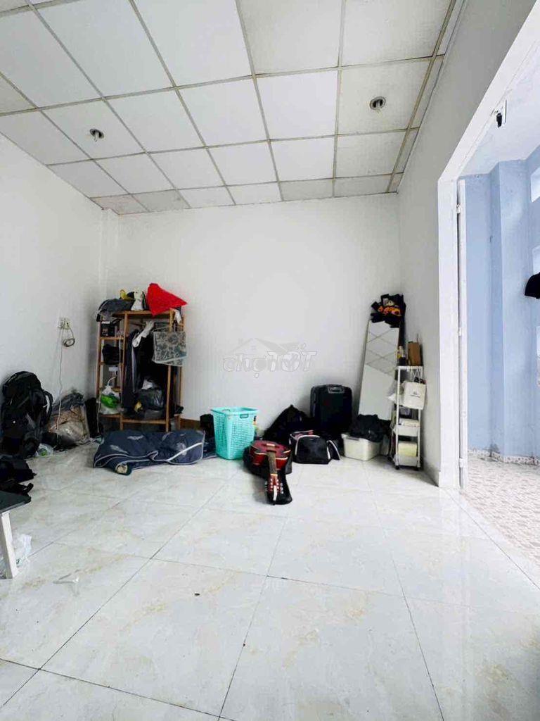 Can nha gia tốt hem đep 3m ra đường lớn