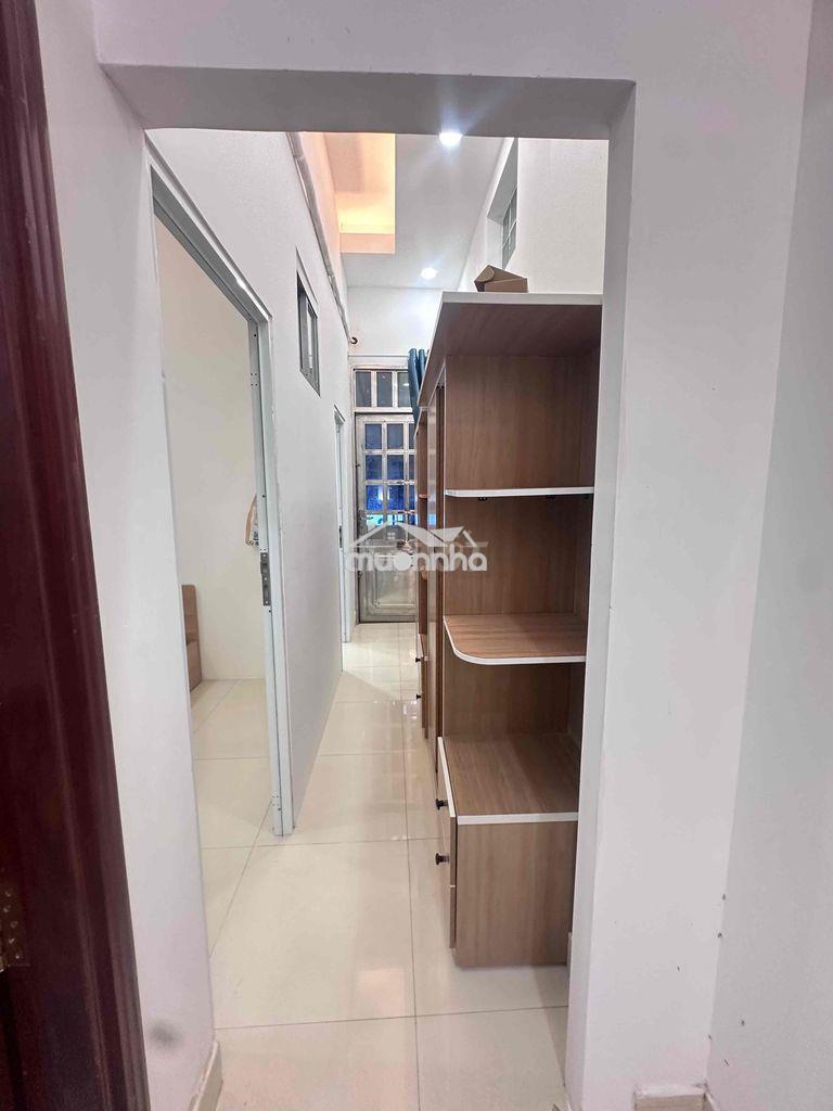 Cho thuê căn hộ tình trạng full nội thất có thang máy hầm để xe đầy đu - Ảnh 4