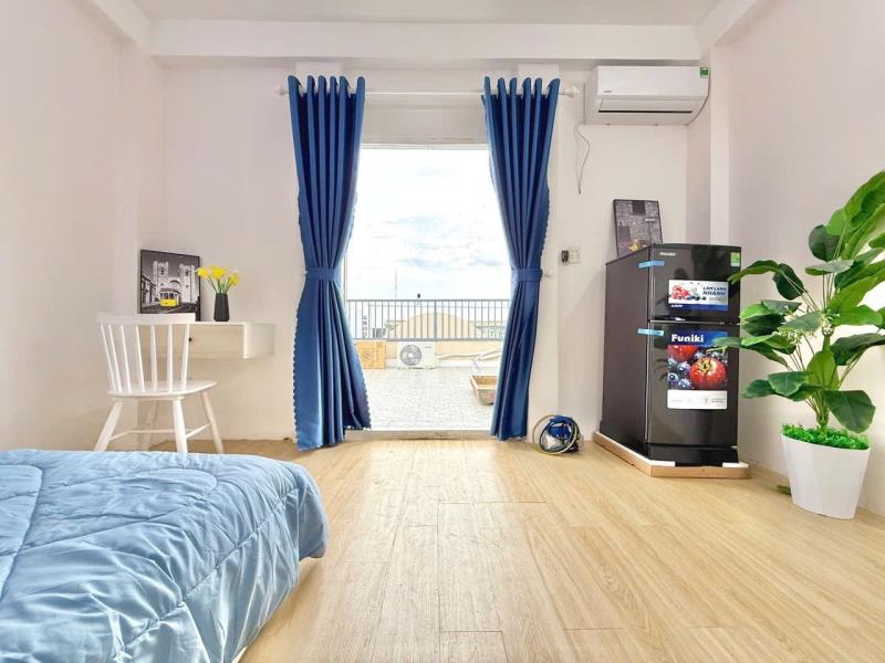 Cho thuê căn hộ ban công sân thượng & máy giặt riêng (gần bến xe miền đông) | đinh bộ lĩnh, bình thạnh