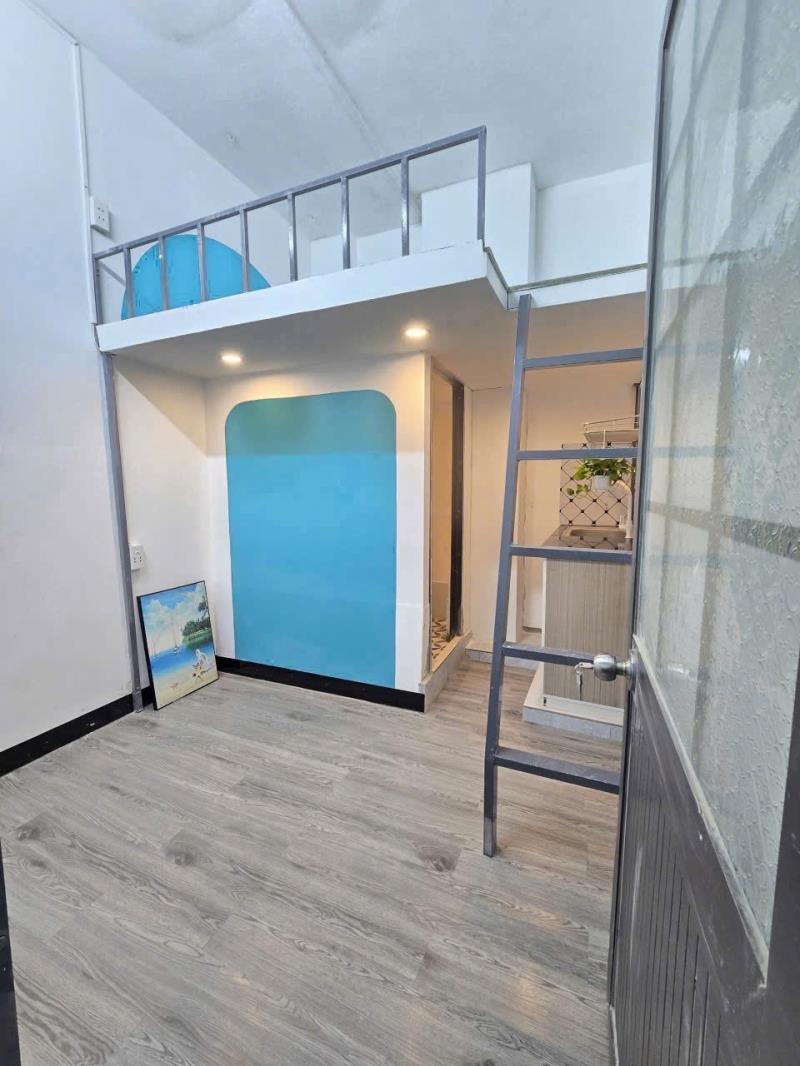 Cho thuê căn hộ duplex (gác) cửa sổ lớn (gần chợ bà chiểu) | lê quang định, bình thạnh