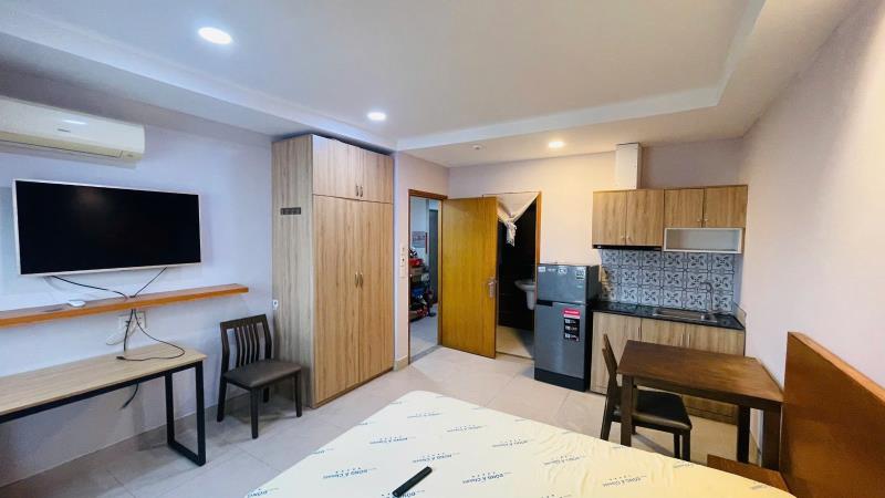 Cho thuê căn hộ full nội thất, thang máy, cửa sổ trời, trống sẵn - gần hàng xanh - xô viết nghệ tĩnh - bình thạnh