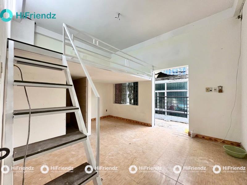 Phòng siêu rộng mới xây ngay đại học hùng vương