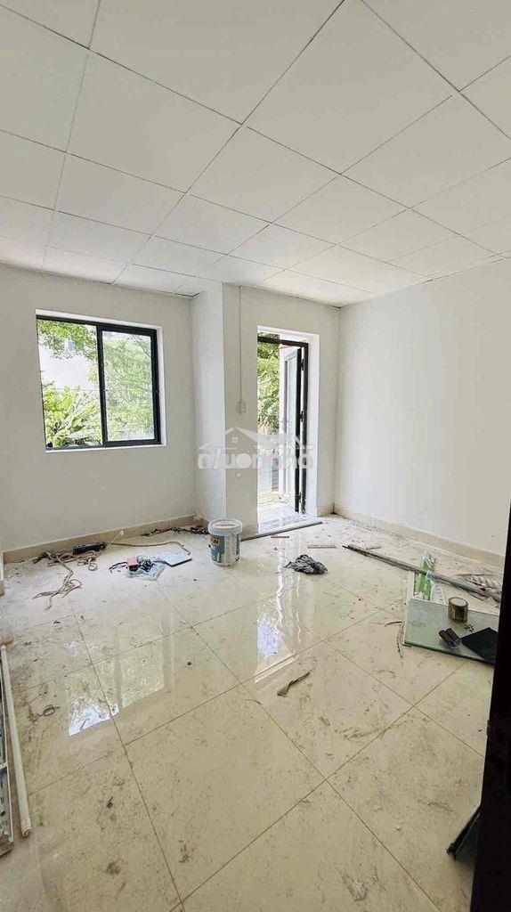 Nhà hà huy giáp. trệt lầu 3pn 2wc. sân xe hơi - Ảnh 4