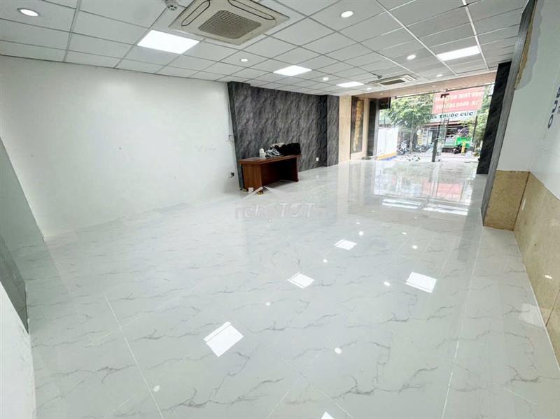 Cho thuê văn phòng đường bạch đằng - 77m2 - giá 15tr