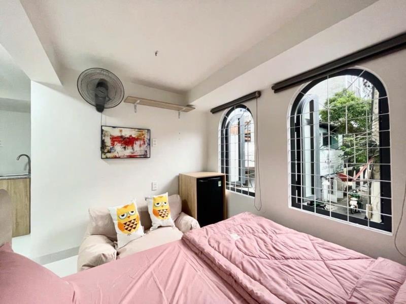 Cho thuê căn hộ studio cửa sổ lớn | cách mạng tháng 8, q.3