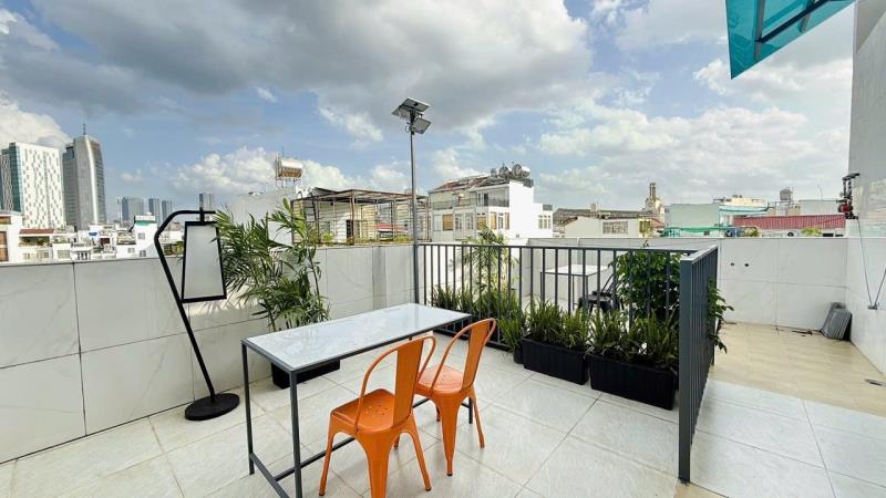 Cho thuê duplex mới gác cao ban công sân trước rộng 50m2 toà thang máy bùi hữu nghĩa gần hàng xanh tiện qua quận 1 , quận 2 - Ảnh 2