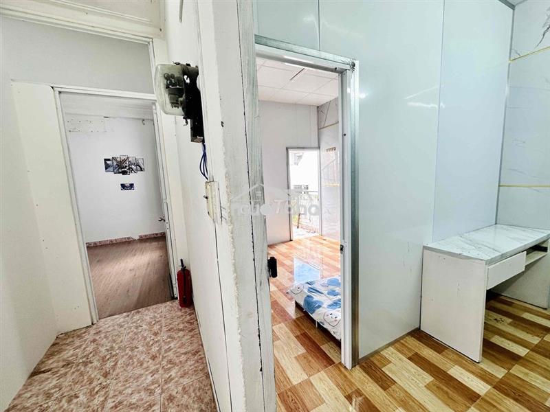 2pn full nt giá siêu mềm ngay cầu phú mỹ quận 7 40m2. trống sẵn